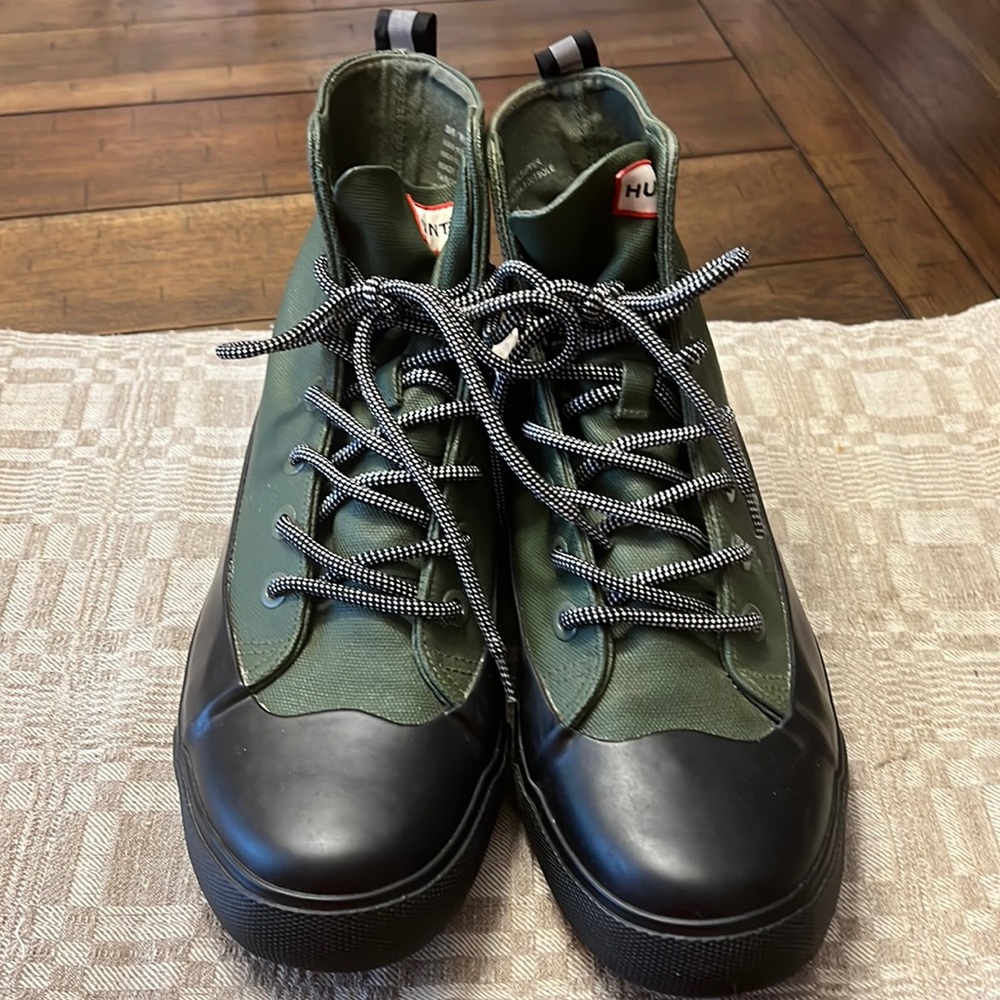 Hunter Men's Dipped Toe Canvas Lace Up Shoe